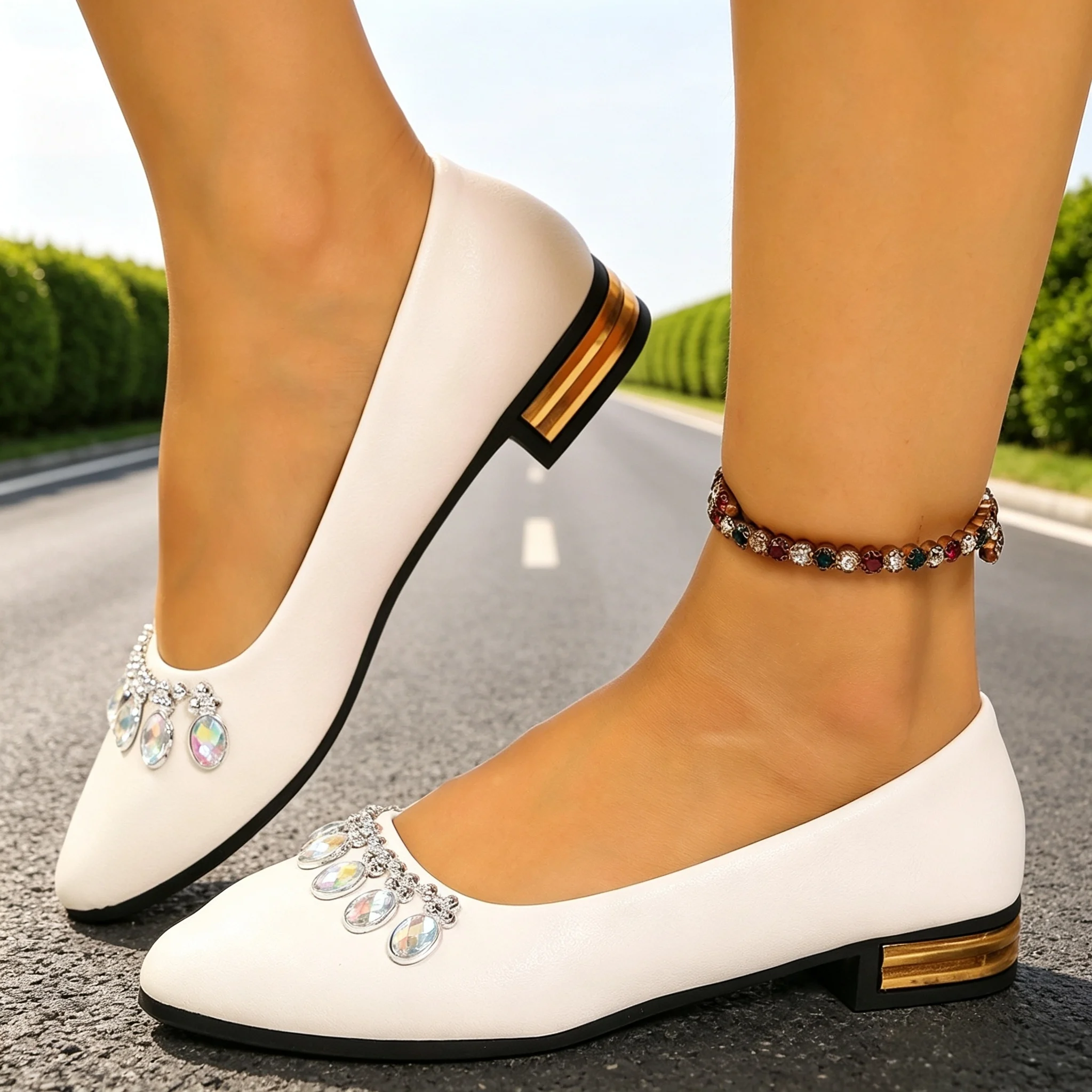 Embroidery Flat Shoes - Zapatos Planos de Mujer con Punta