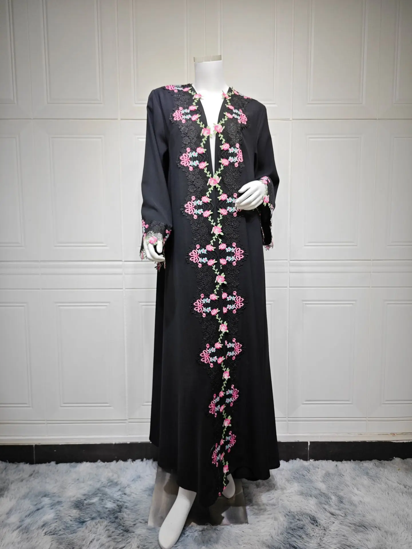 Embroidery Kebaya - Kimono Negro Bordado, Jalabiya, Abaya, Dubai